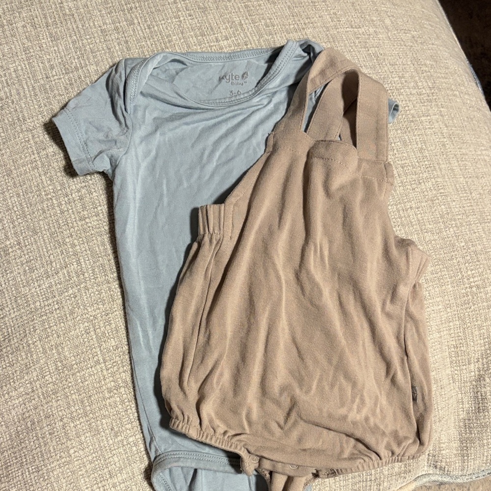 Kyte Baby Short Sleeve Bodysuit with Brown Tan Romper